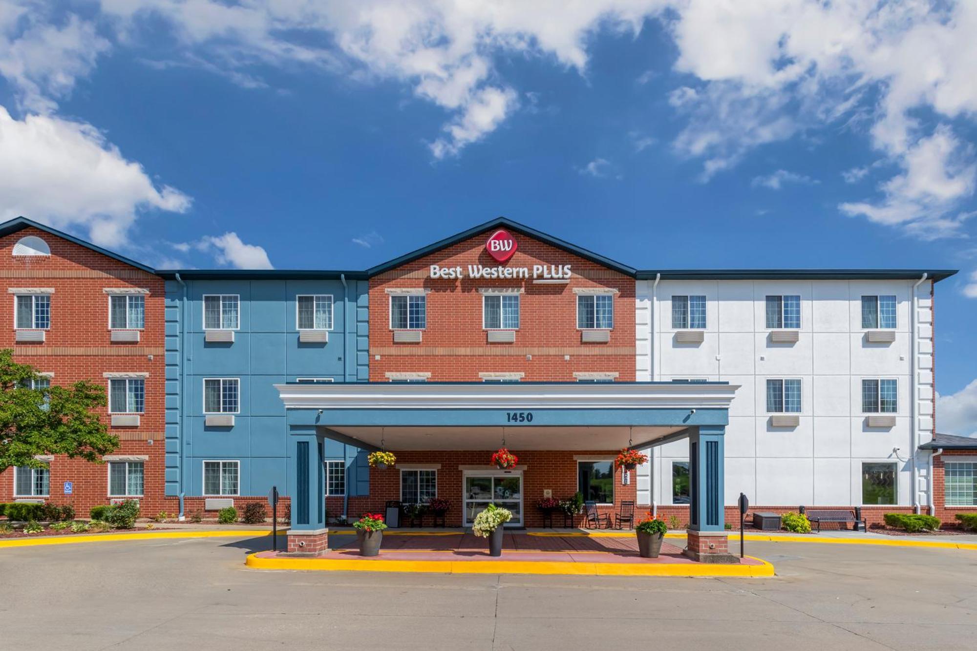 Best Western Plus Des Moines West Inn & Suites Clive Kültér fotó