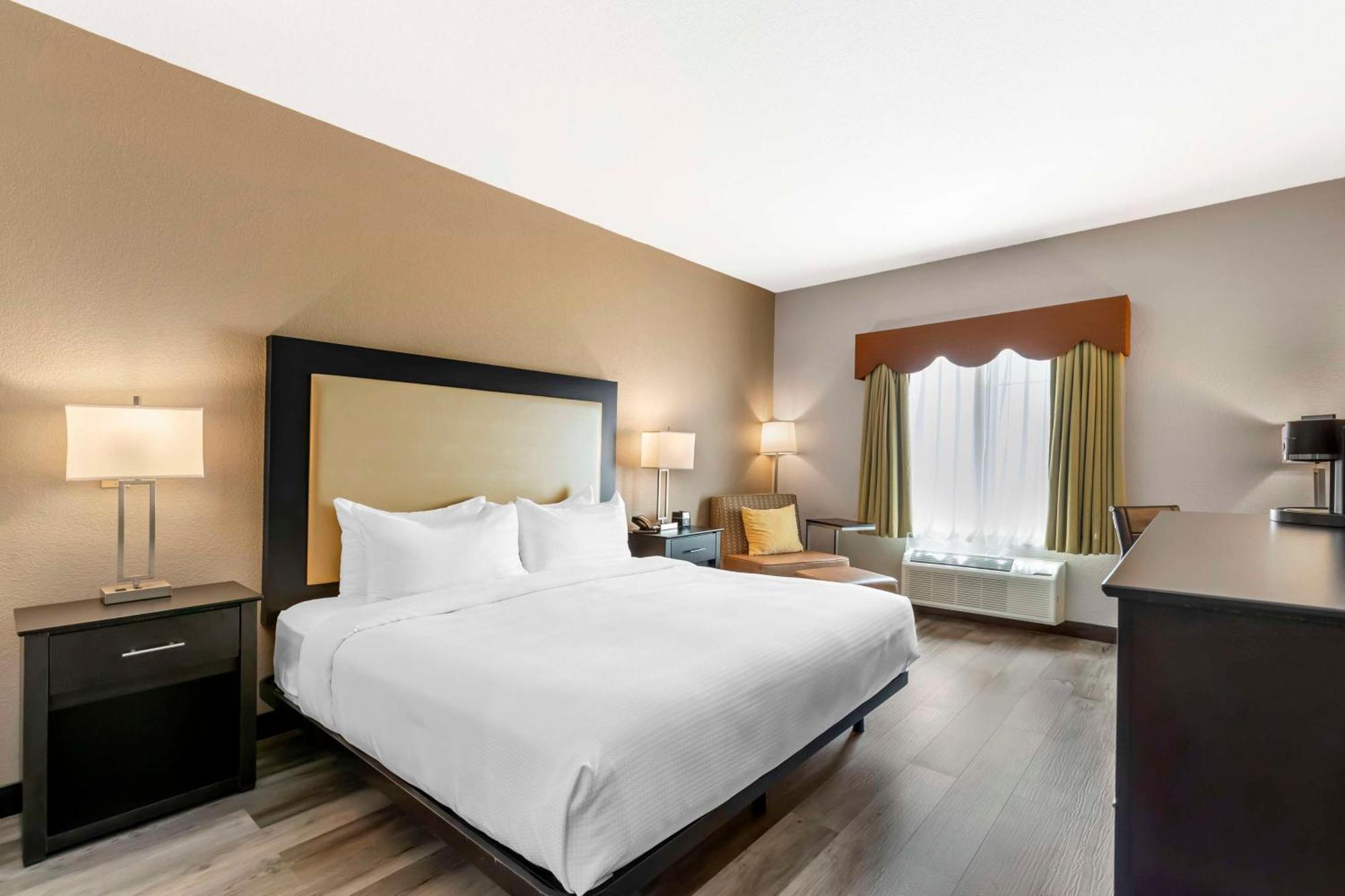 Best Western Plus Des Moines West Inn & Suites Clive Kültér fotó