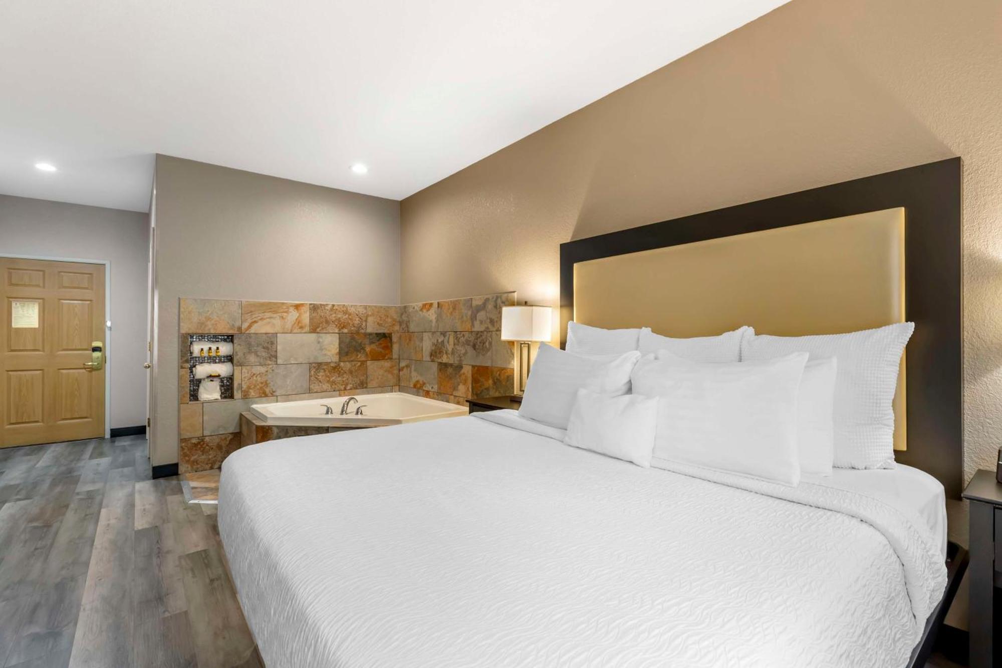 Best Western Plus Des Moines West Inn & Suites Clive Kültér fotó